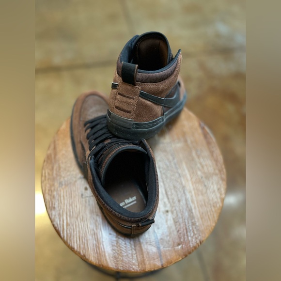 Nike sneakers - Picture 2 of 3